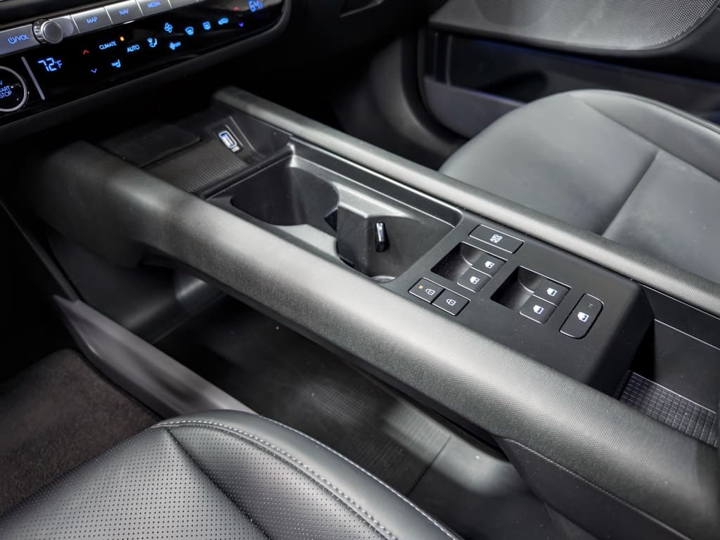 2023 Hyundai IONIQ 6 view 19