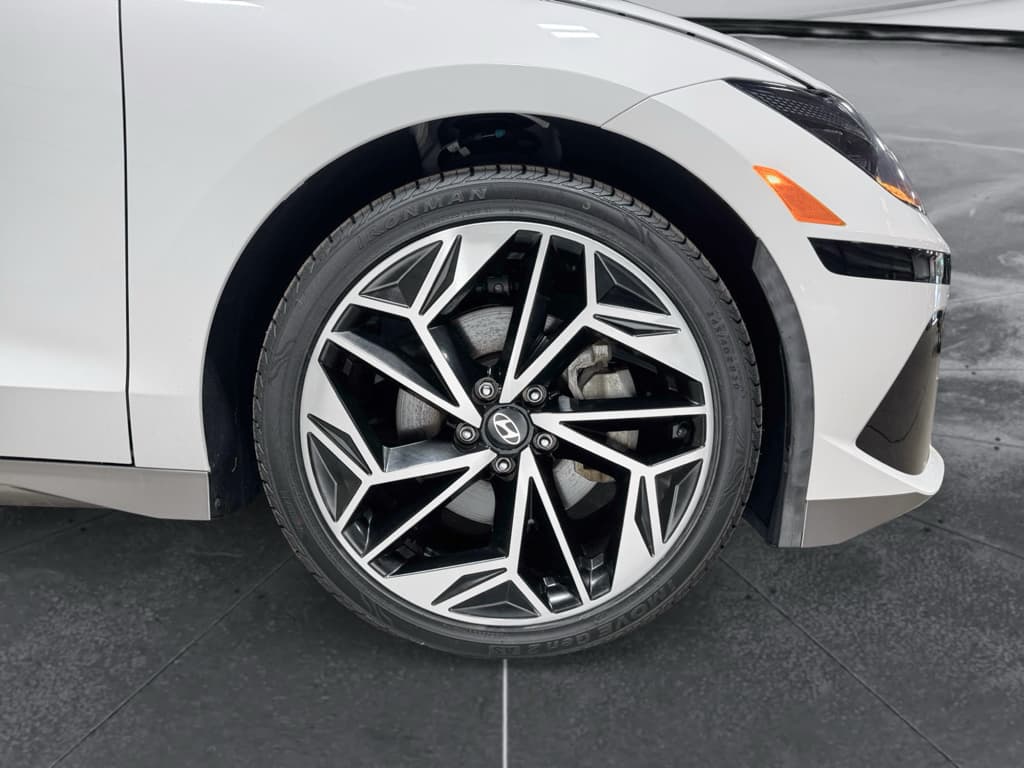 2023 Hyundai IONIQ 6 view 35