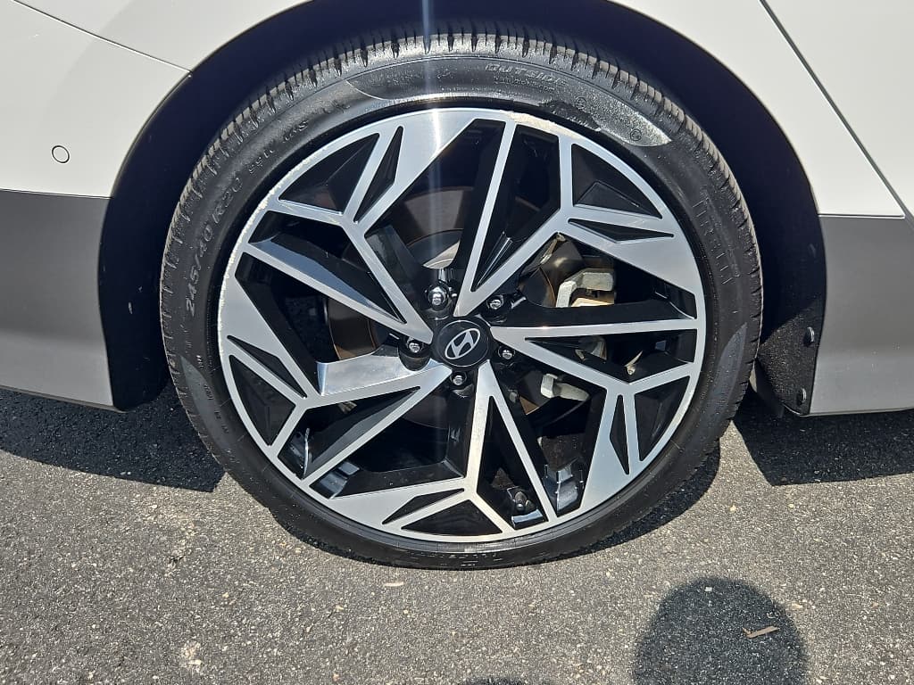 2023 Hyundai IONIQ 6 view 34
