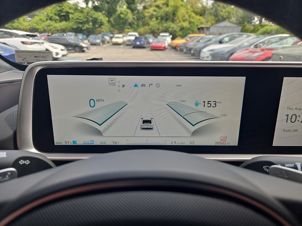 2023 Hyundai IONIQ 6 view 11