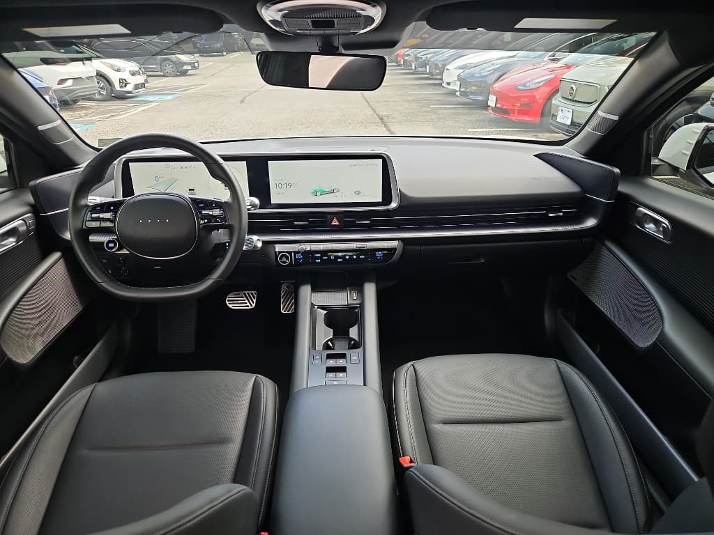 2023 Hyundai IONIQ 6 view 19