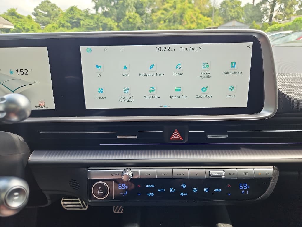 2023 Hyundai IONIQ 6 view 13