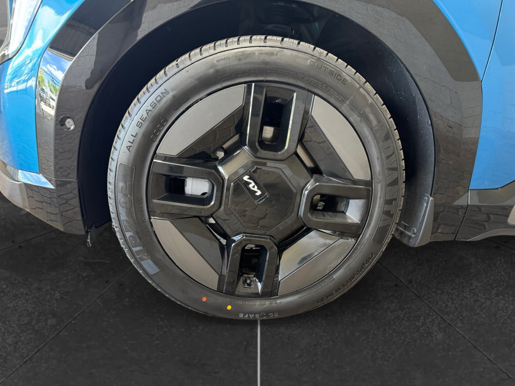 2024 Kia EV9 view 36