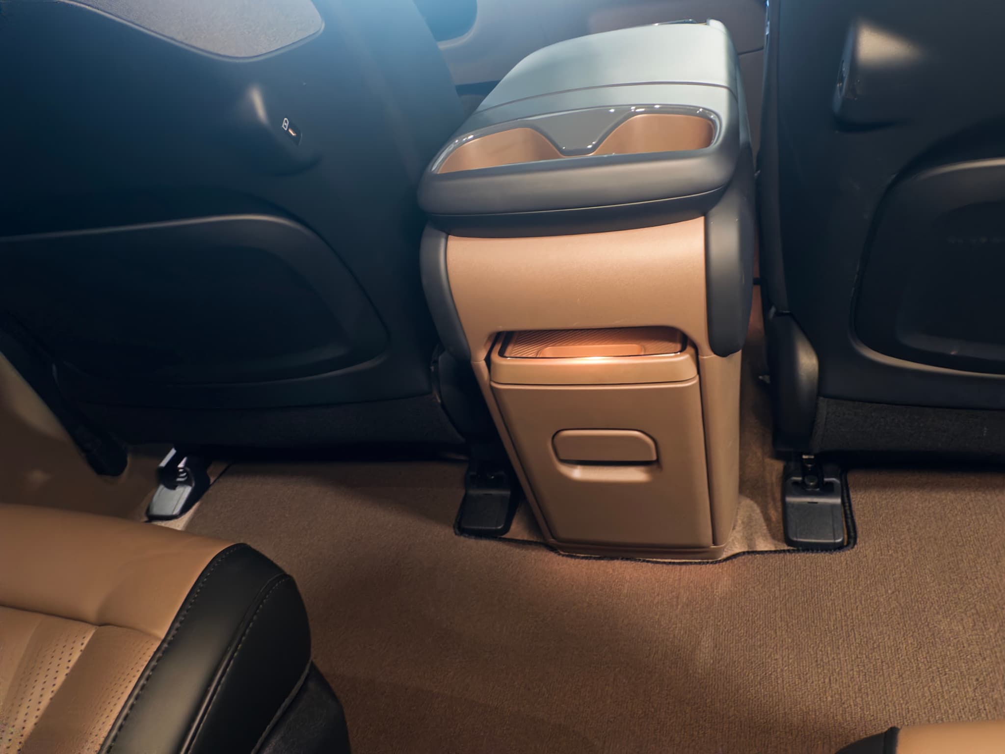 2024 Kia EV9 view 22