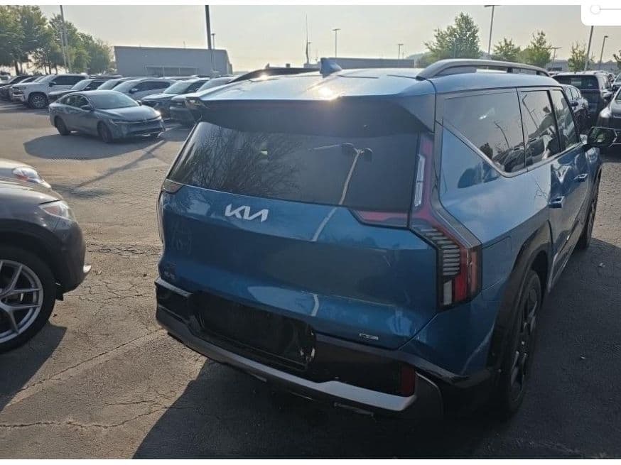 2024 Kia EV9 view 4