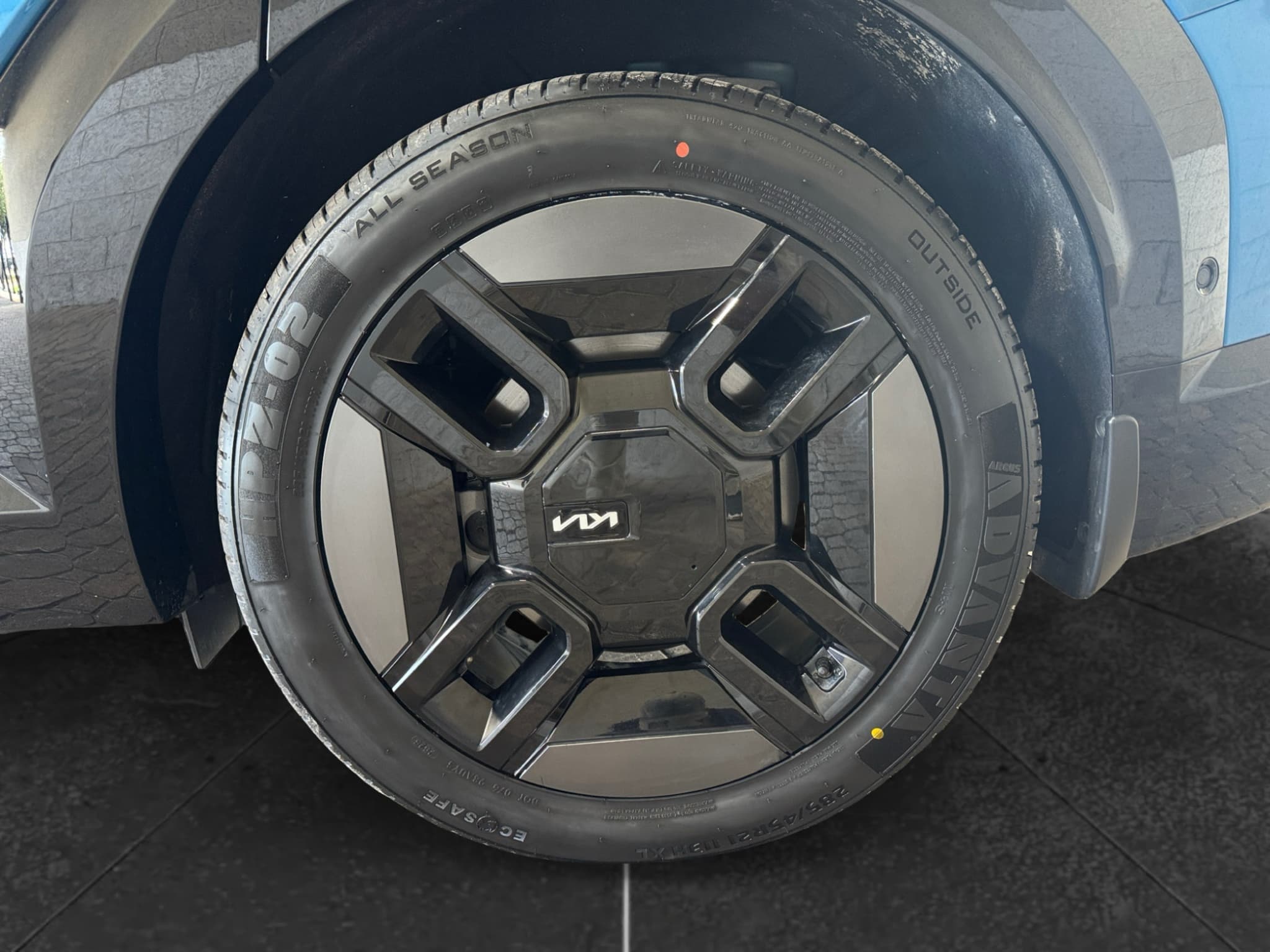 2024 Kia EV9 view 38