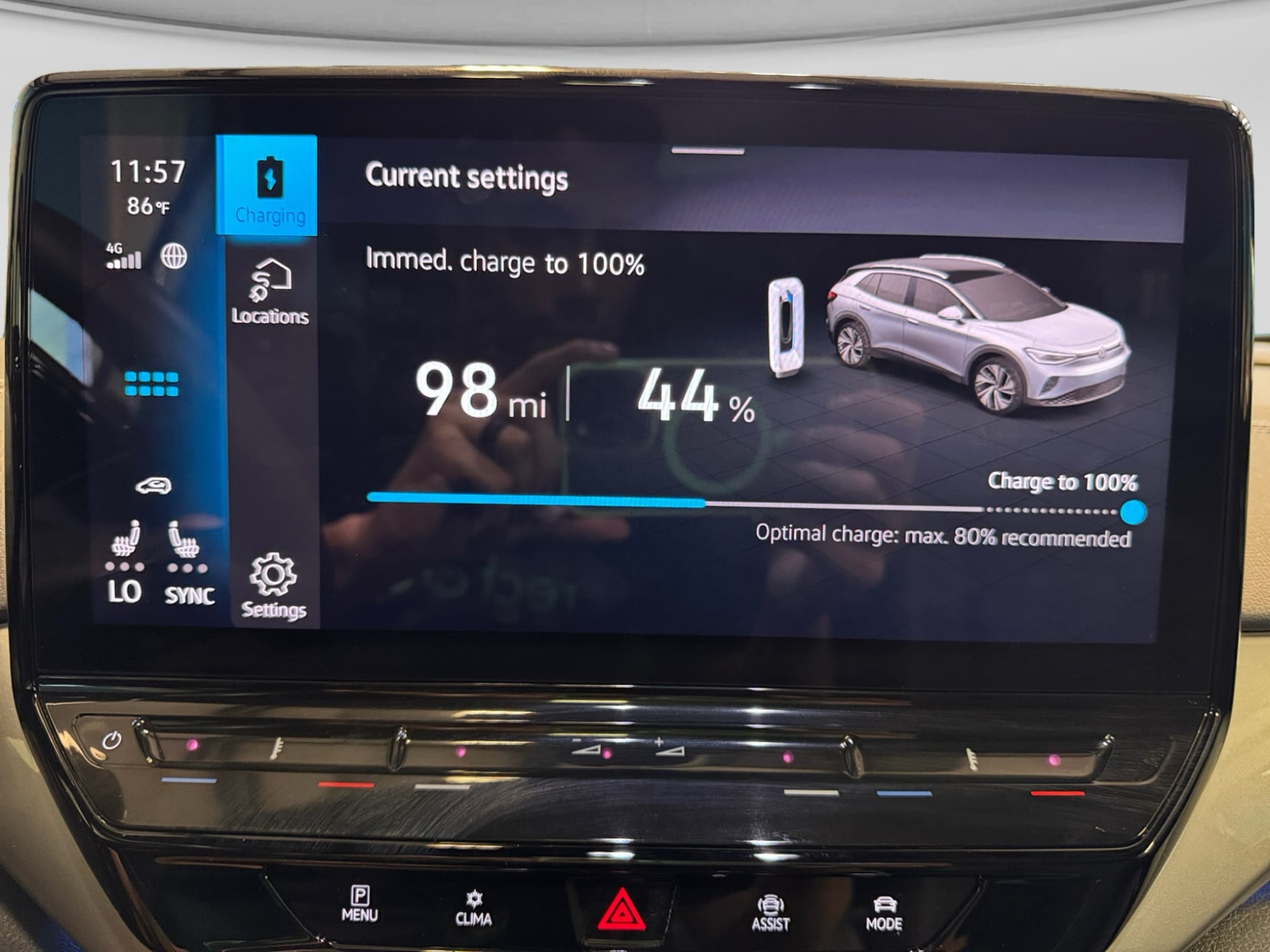 2023 Volkswagen ID.4 view 12