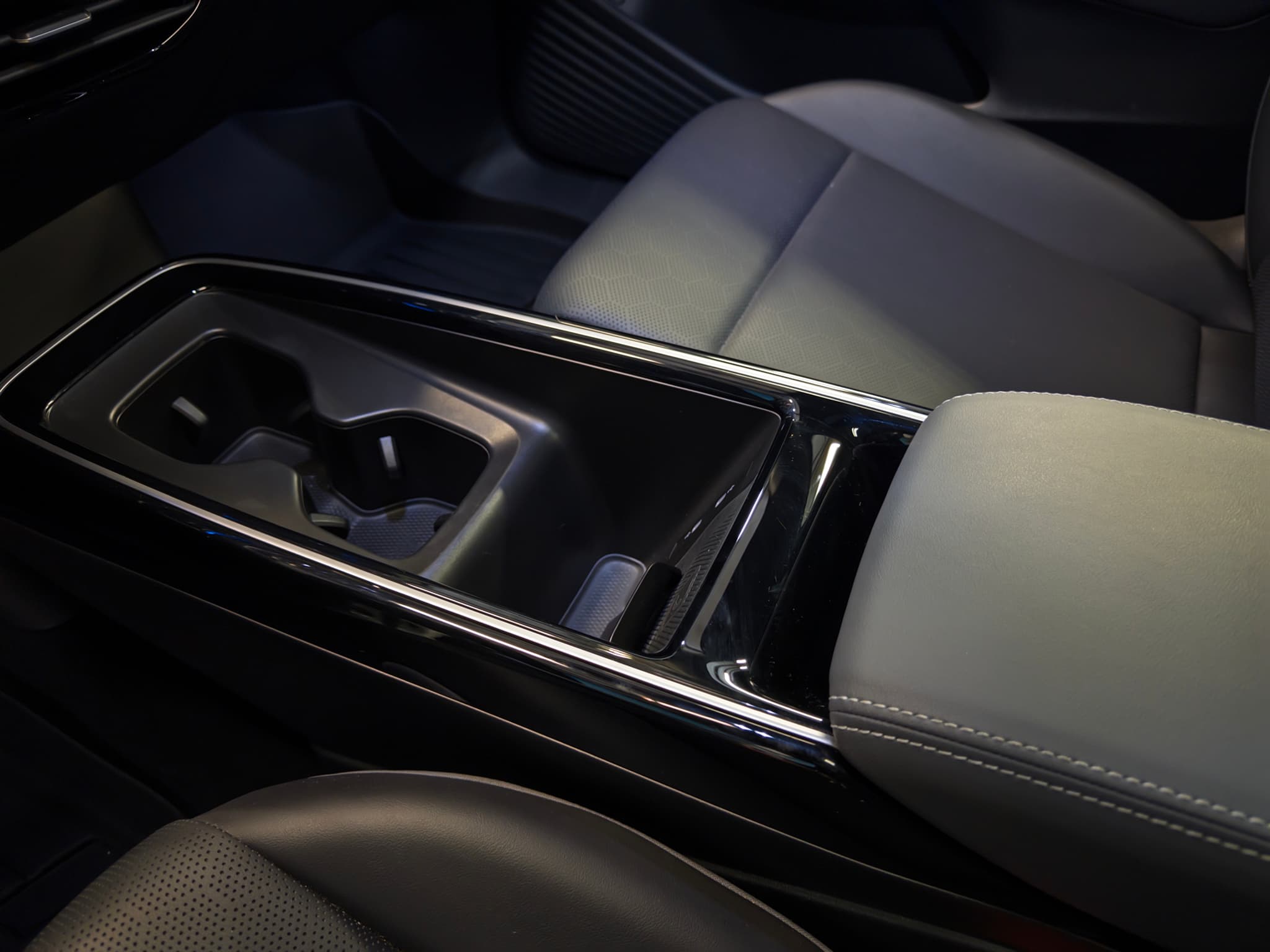 2023 Volkswagen ID.4 view 18