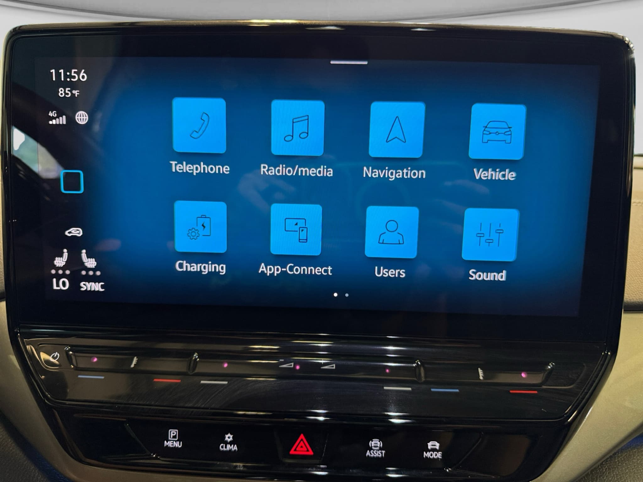 2023 Volkswagen ID.4 view 14