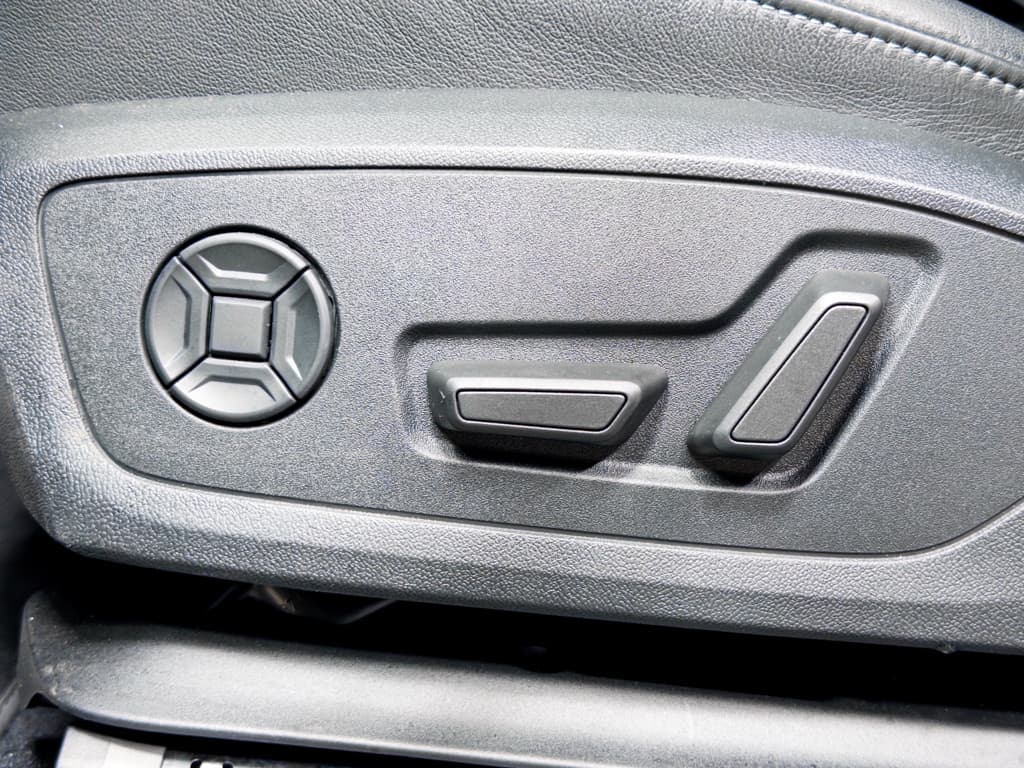 2023 Audi Q4 e-tron view 7