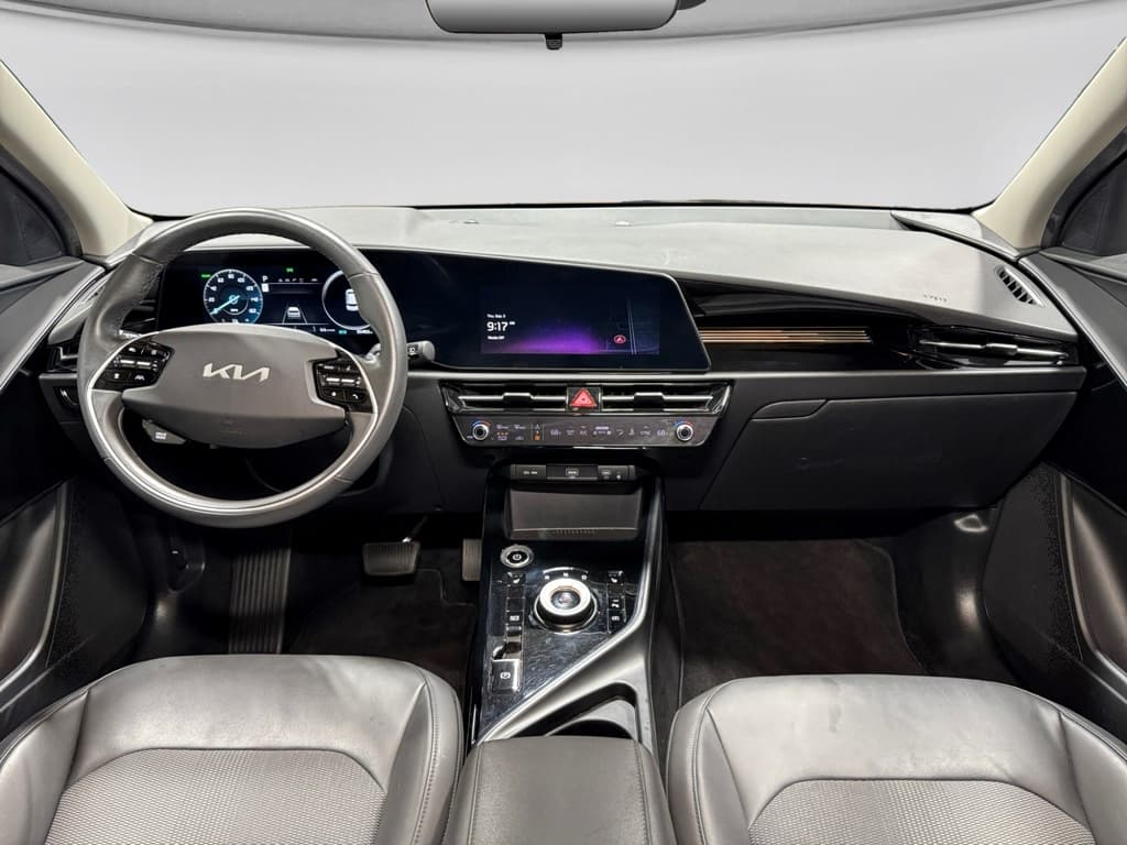 2023 Kia Niro EV view 17