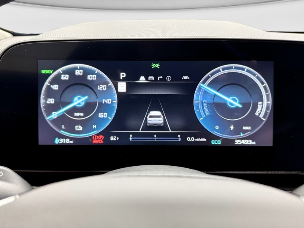 2023 Kia Niro EV view 9