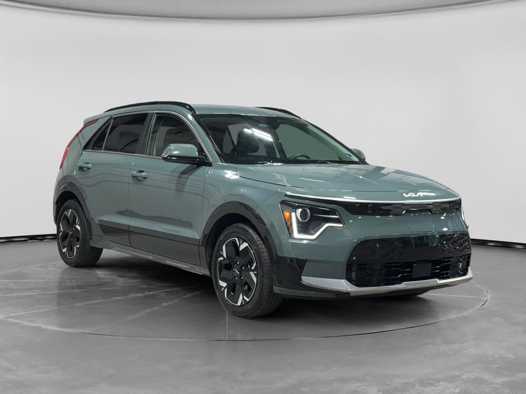 2023 Kia Niro EV view 4