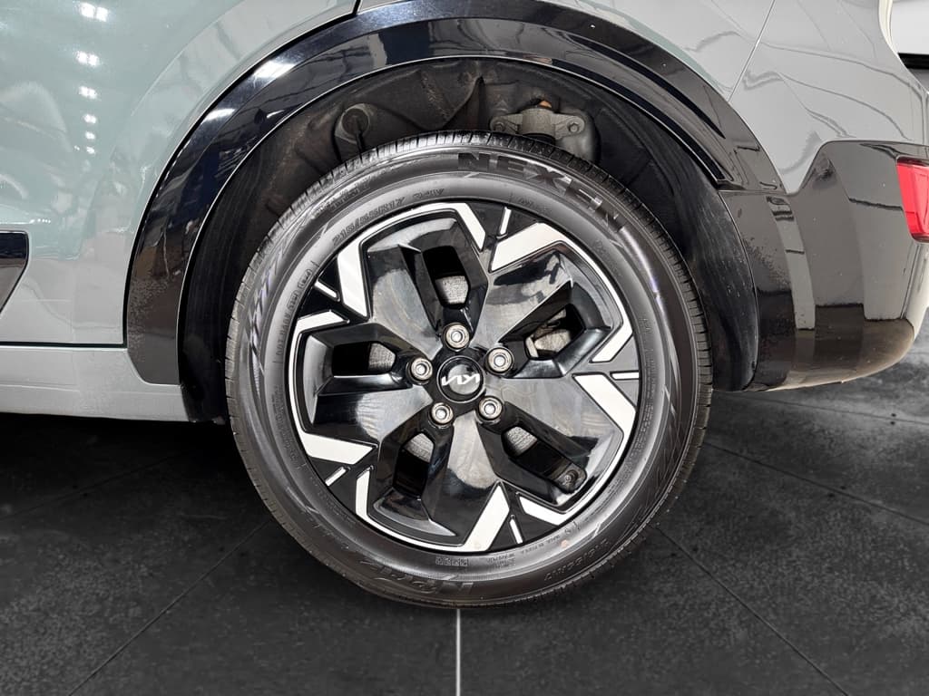 2023 Kia Niro EV view 34