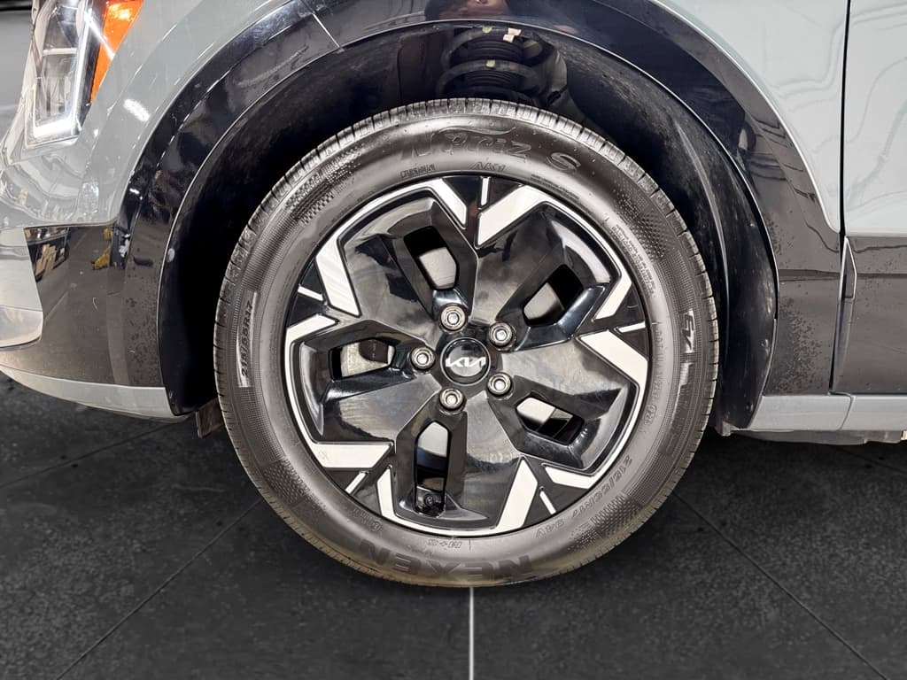 2023 Kia Niro EV view 32