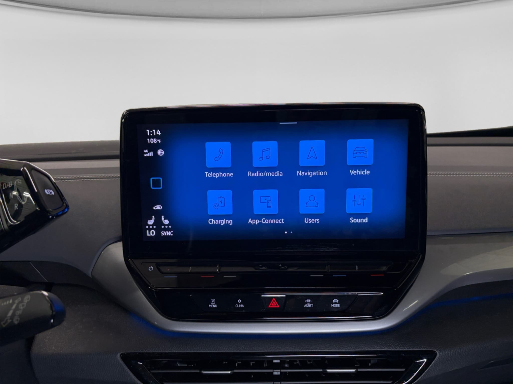2023 Volkswagen ID.4 view 11