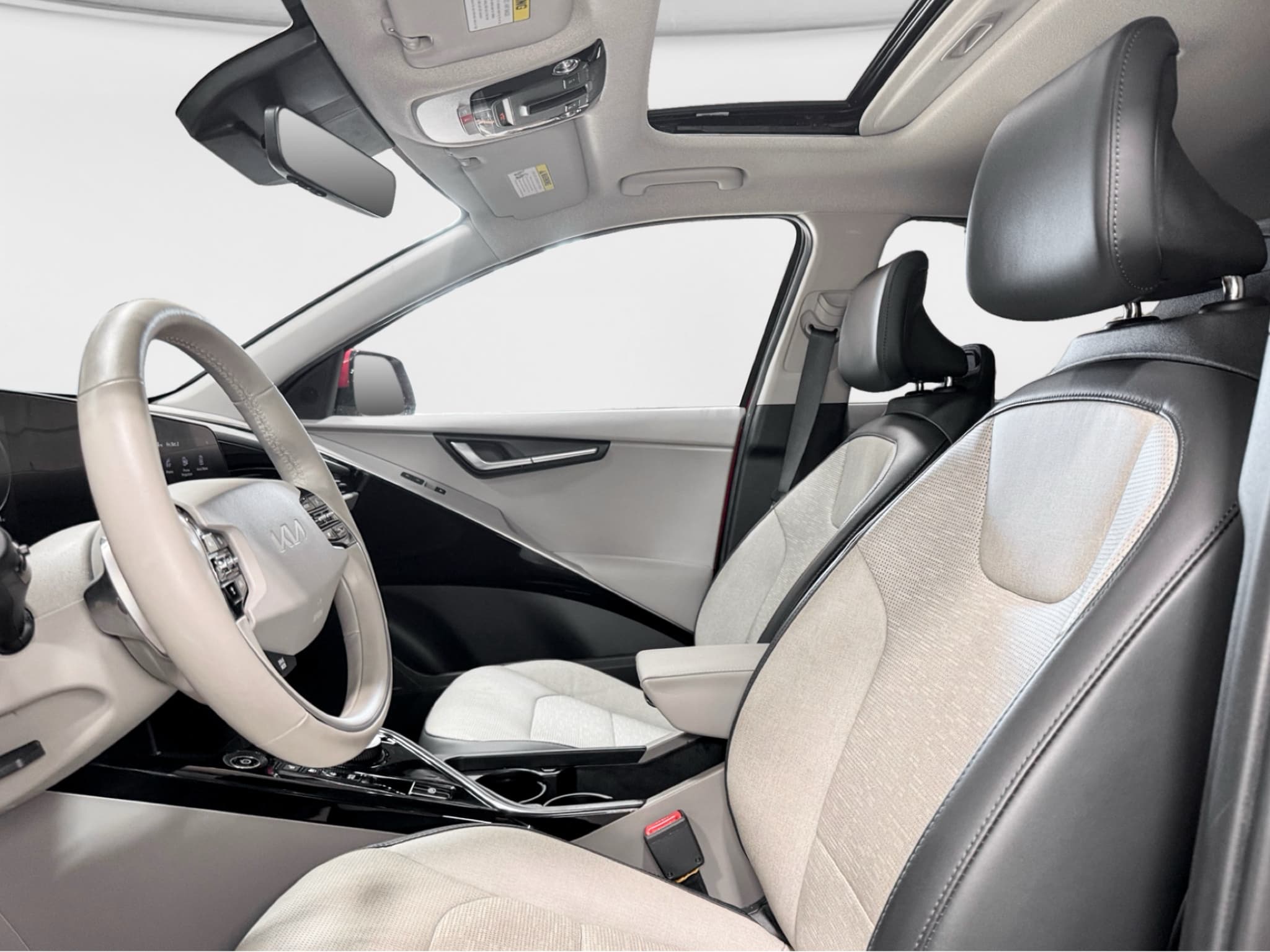 2023 Kia Niro EV view 17