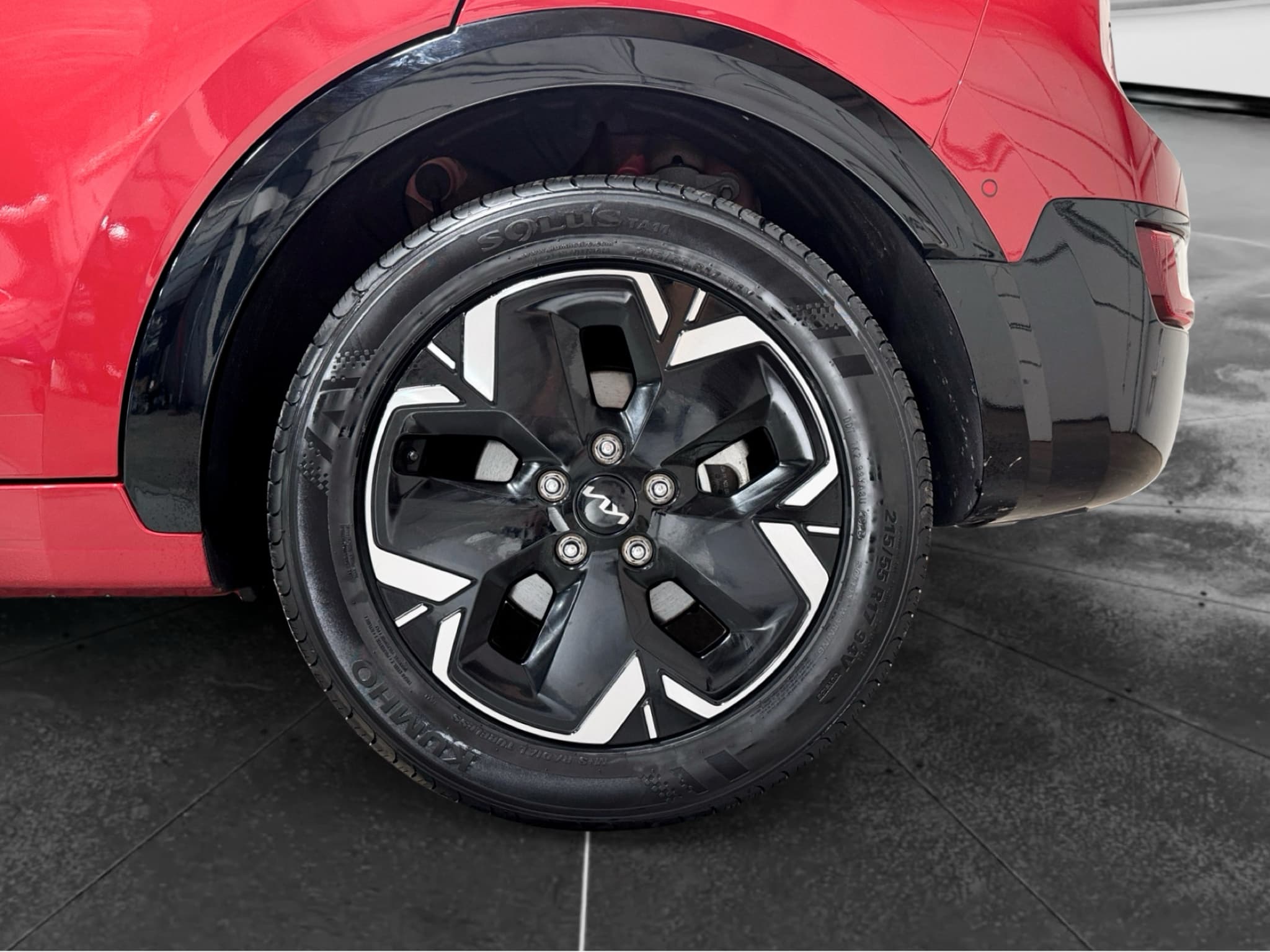 2023 Kia Niro EV view 33
