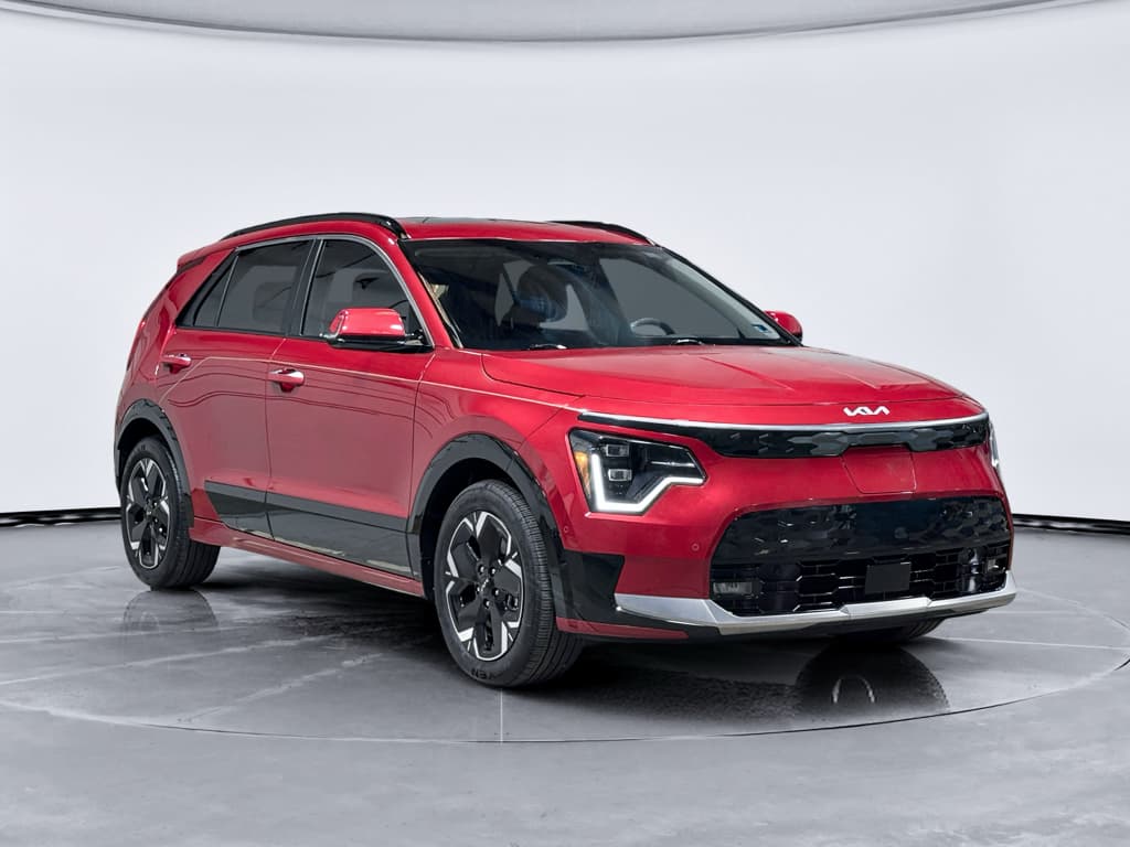 2023 Kia Niro EV view 4