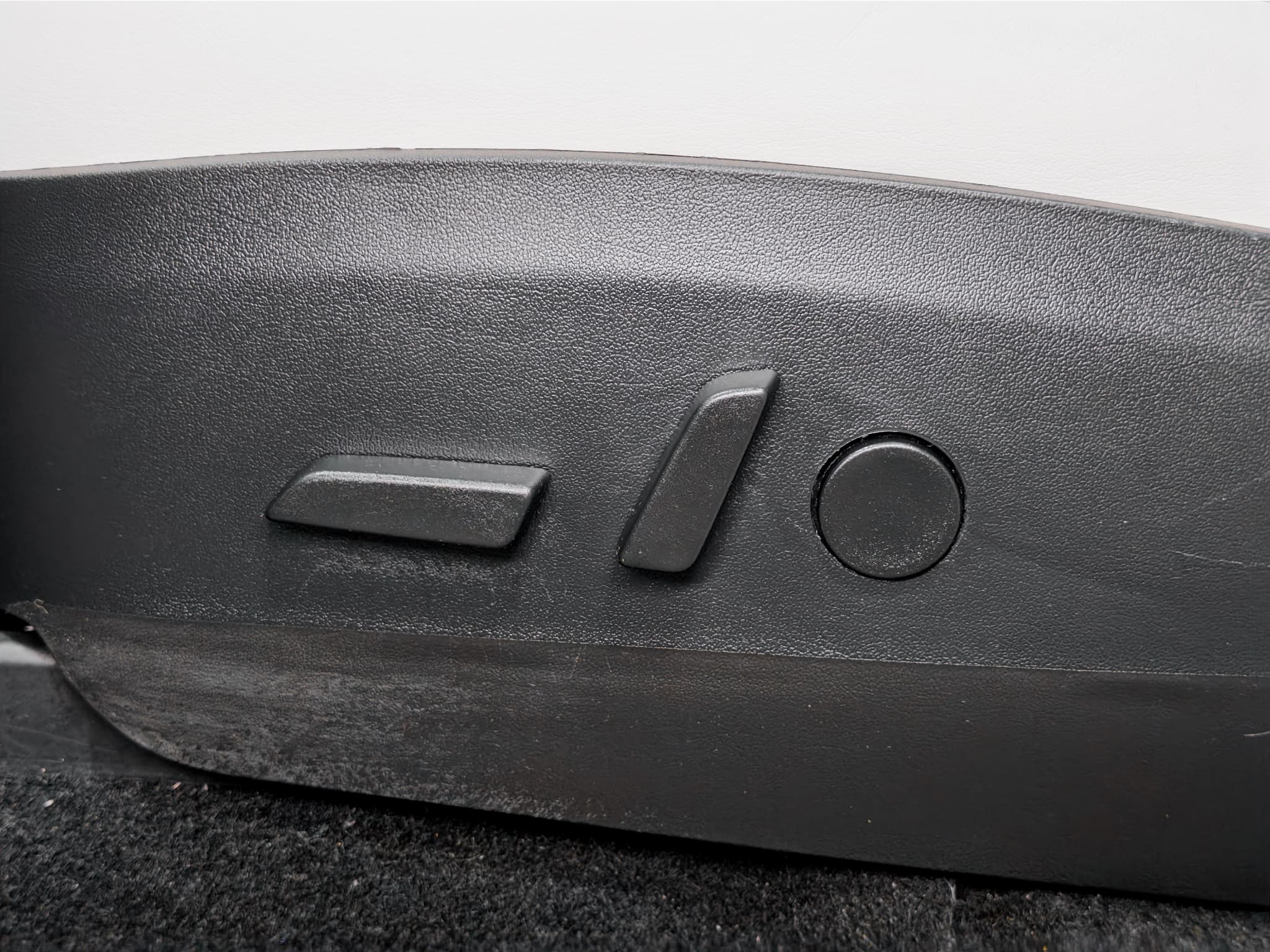 2020 Tesla Model Y view 7