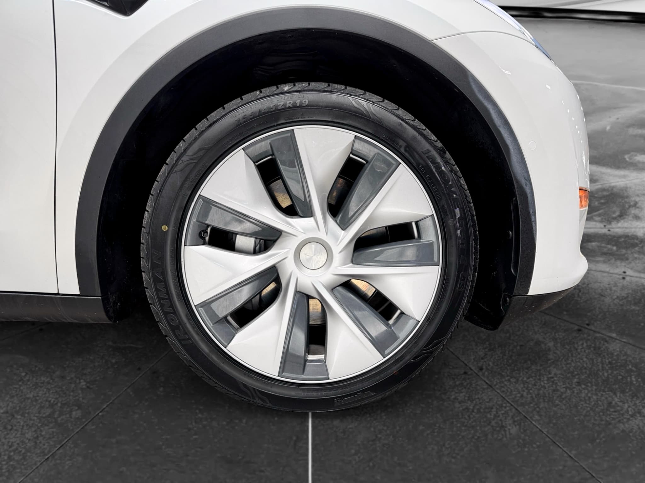 2020 Tesla Model Y view 37