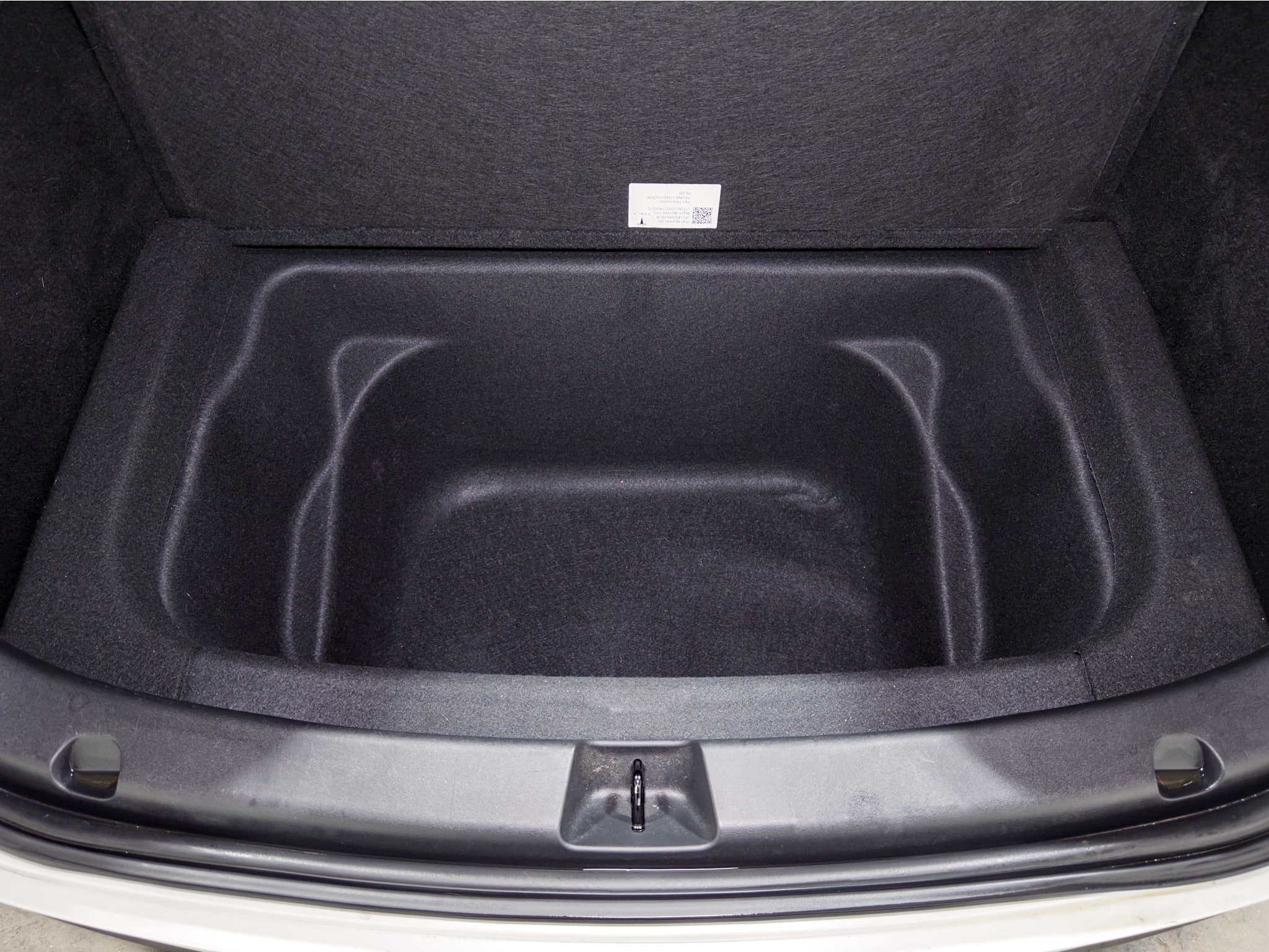 2020 Tesla Model Y view 28