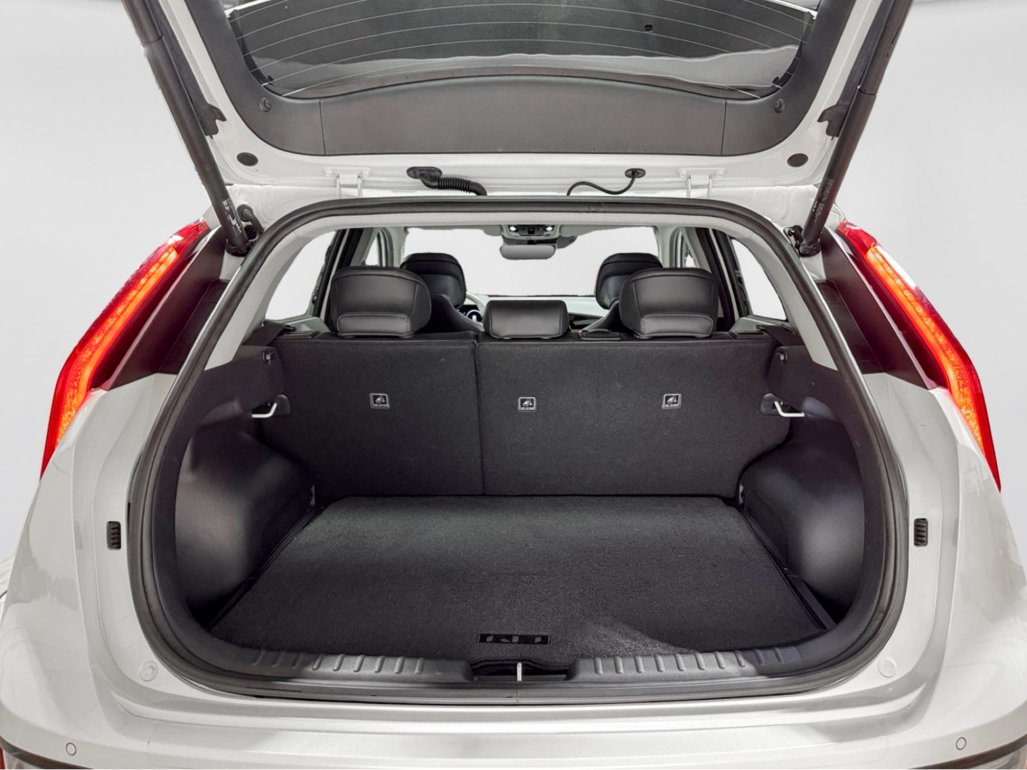 2023 Kia Niro EV view 27