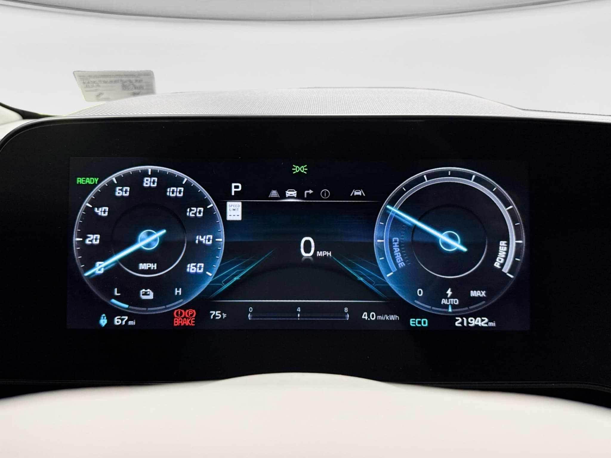 2023 Kia Niro EV view 9