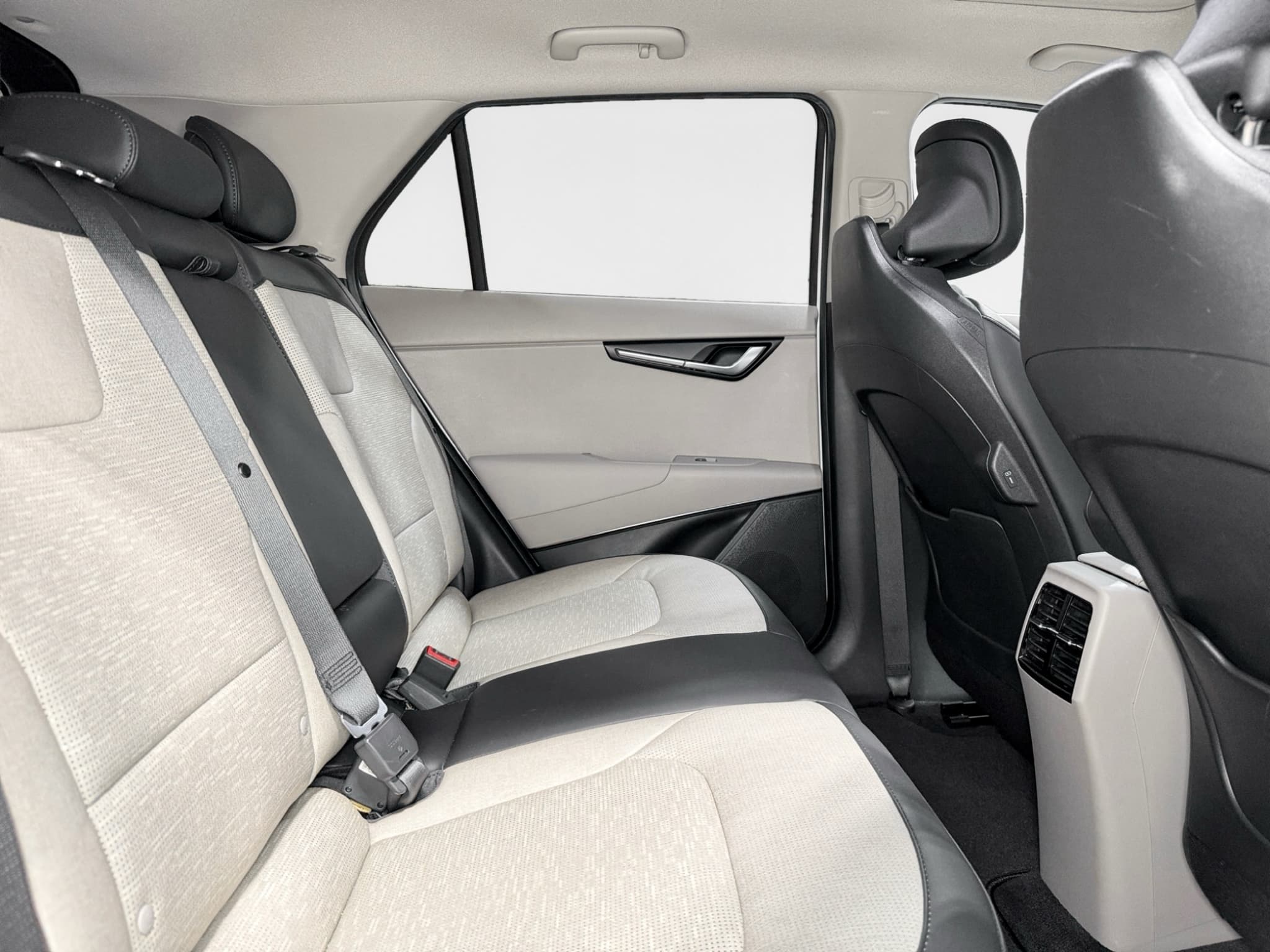 2023 Kia Niro EV view 22