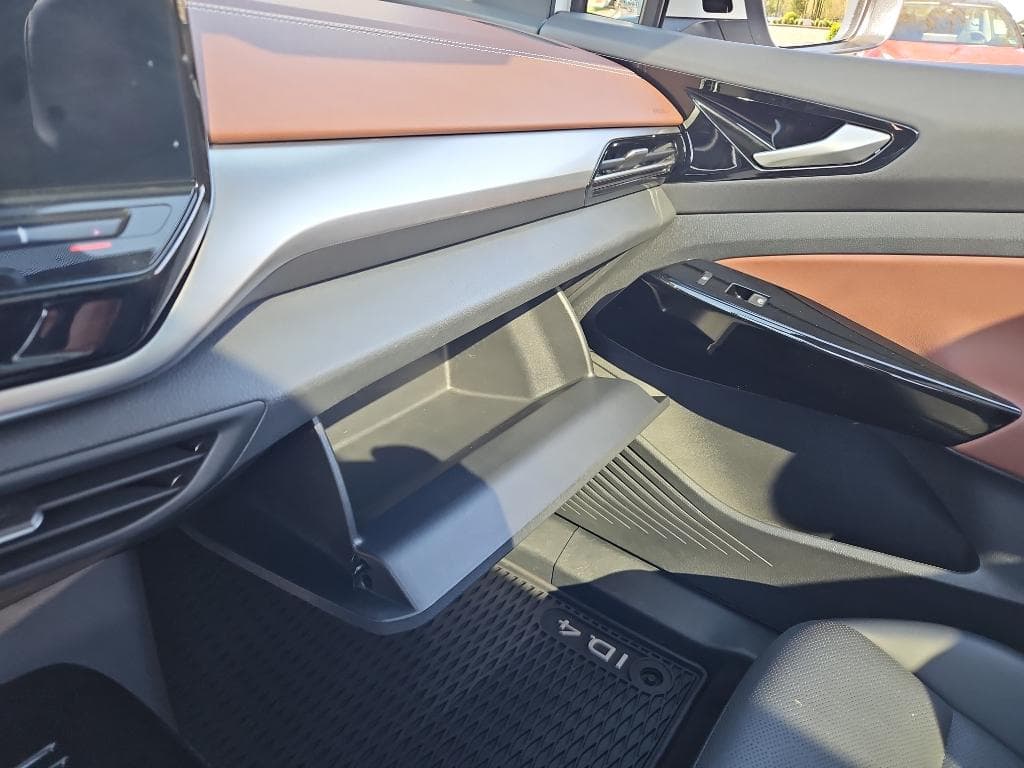 2021 Volkswagen ID.4 view 16
