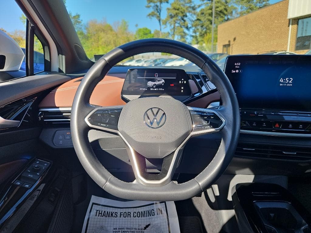 2021 Volkswagen ID.4 view 8