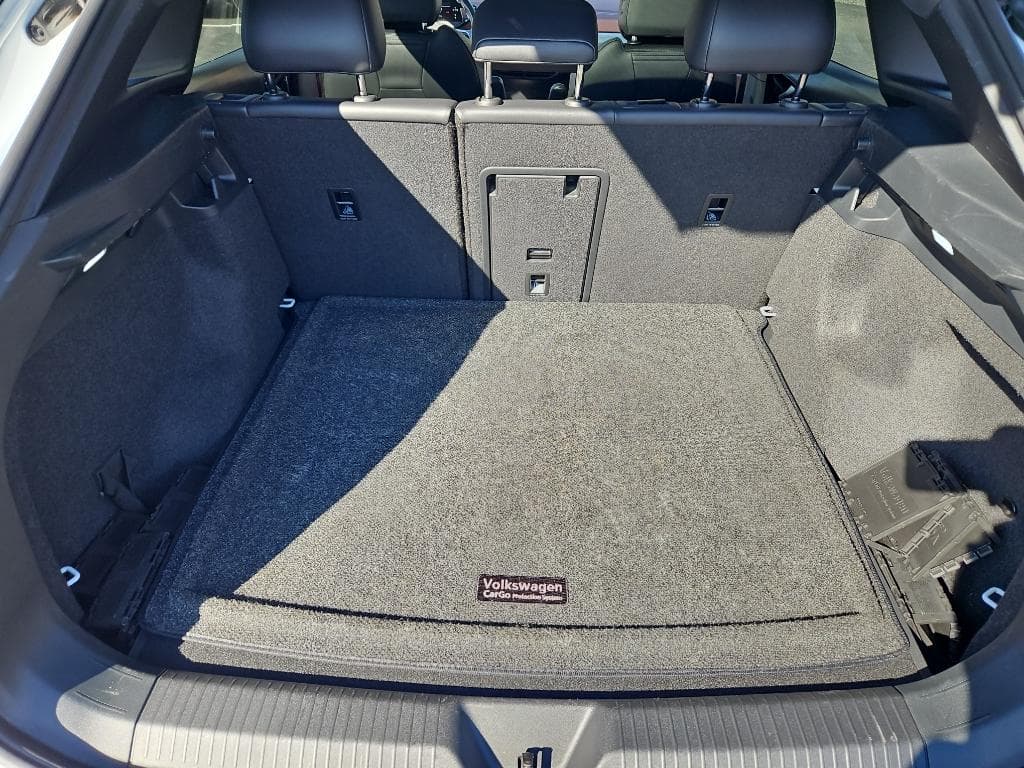 2021 Volkswagen ID.4 view 20