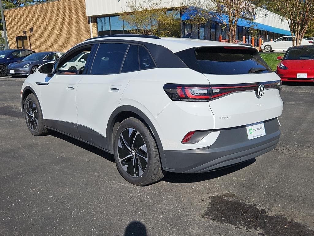 2021 Volkswagen ID.4 view 2