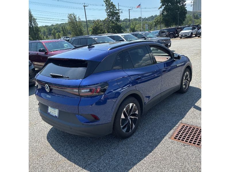 2021 Volkswagen ID.4 view 3