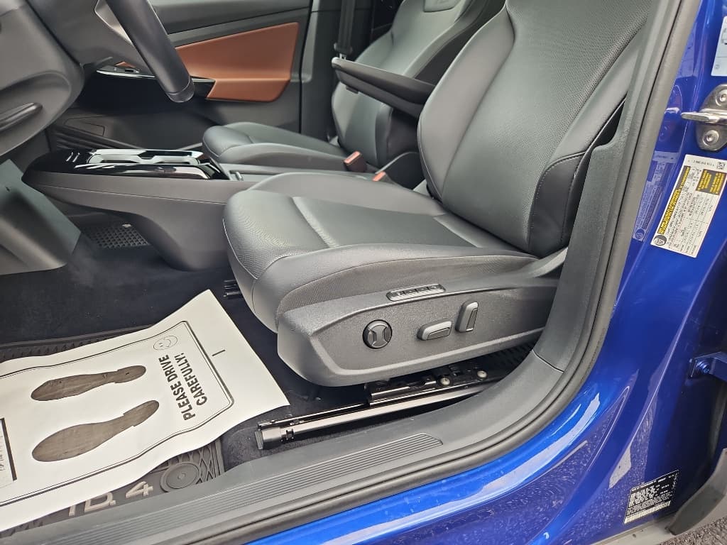 2021 Volkswagen ID.4 view 7