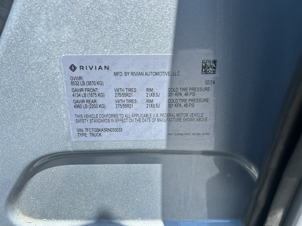 2024 Rivian R1T view 23