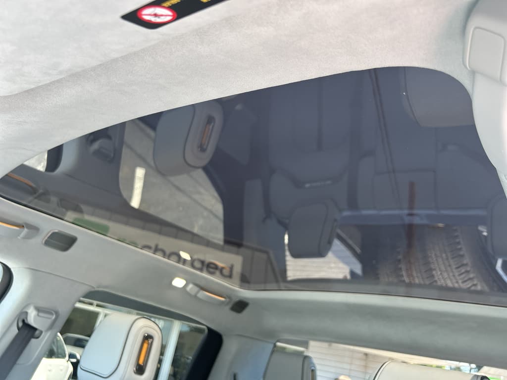 2024 Rivian R1T view 16