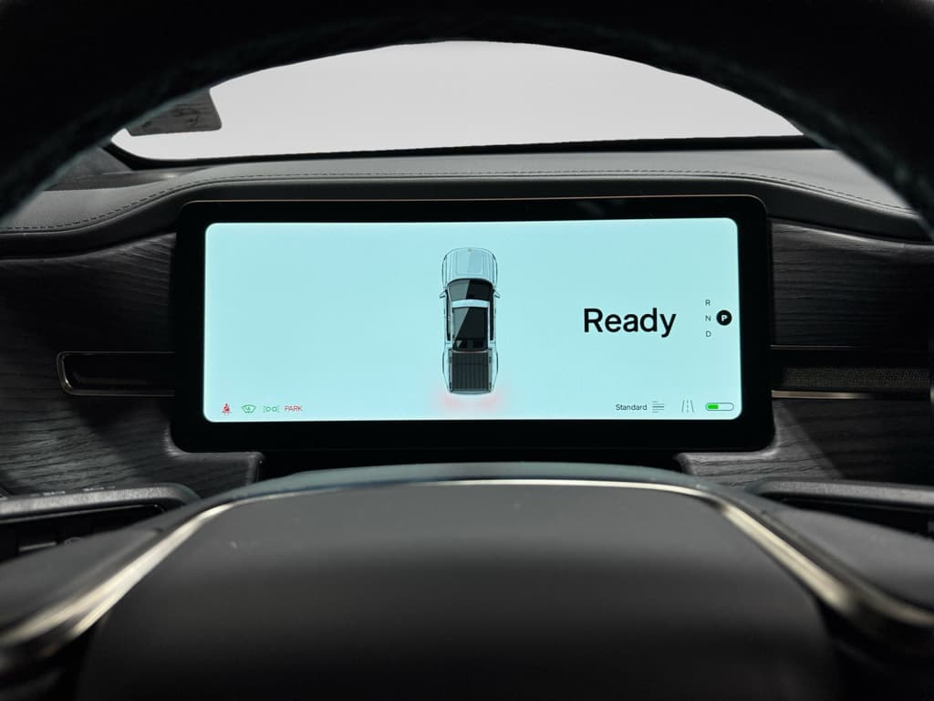 2024 Rivian R1T view 7