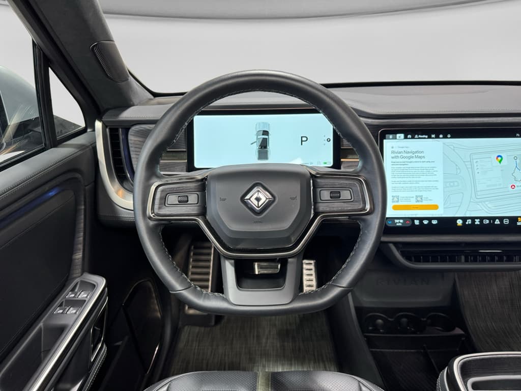2024 Rivian R1T view 6