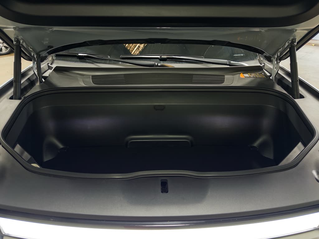 2024 Rivian R1T view 31