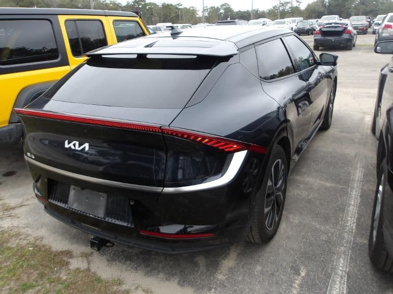 2022 Kia EV6 view 4
