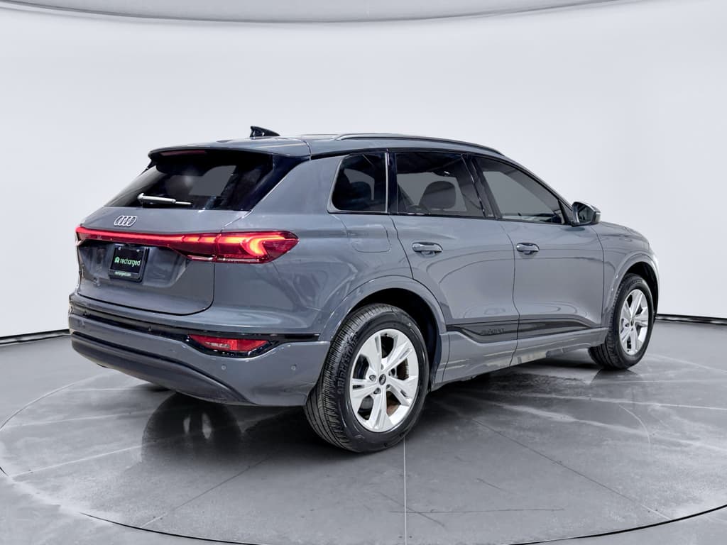 2025 Audi Q6 e-tron view 3