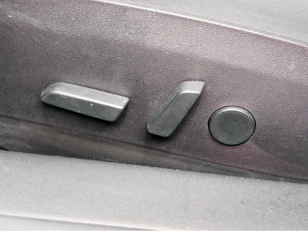 2018 Tesla Model 3 view 6