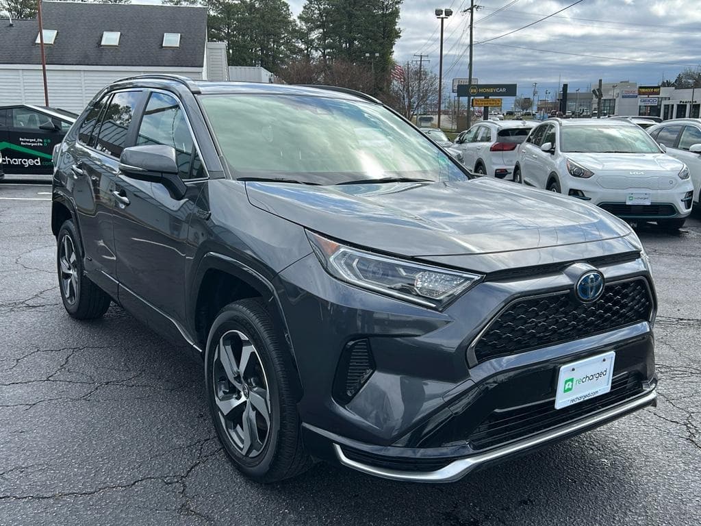 2021 Toyota RAV4 Prime view 4