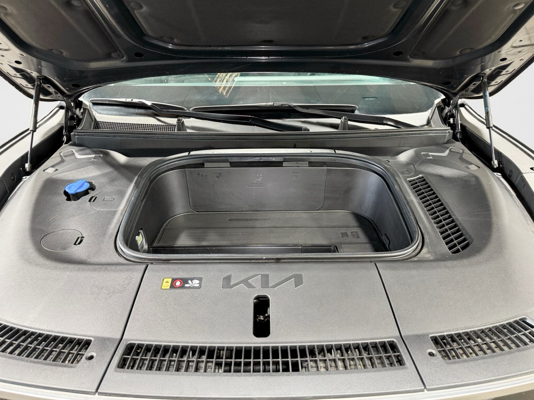 2024 Kia EV9 view 26