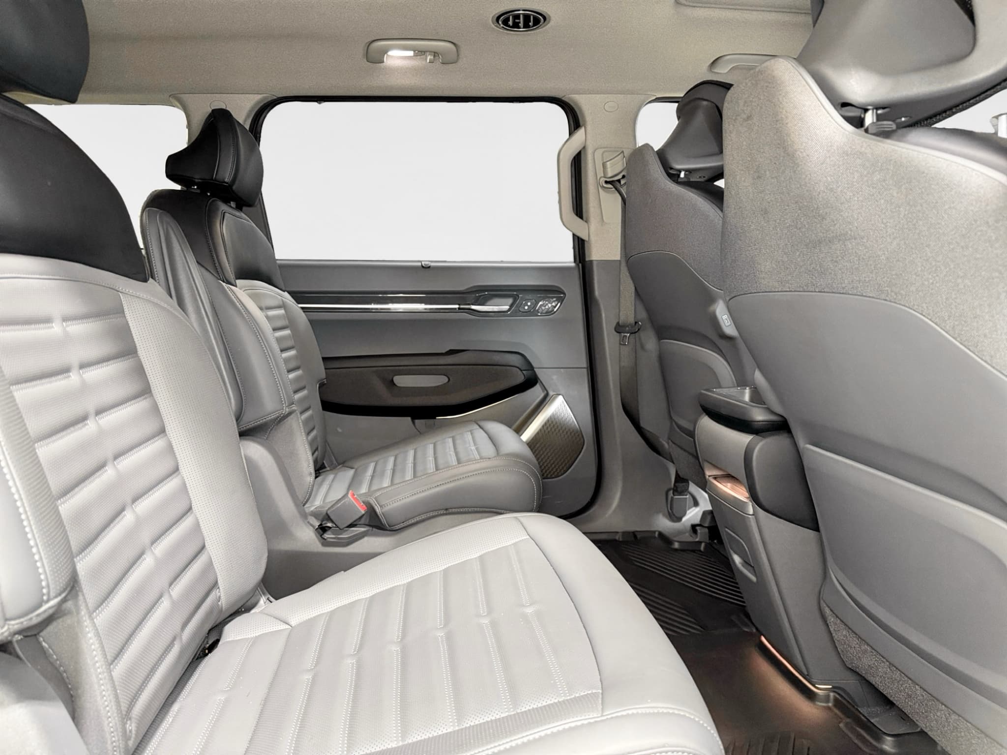 2024 Kia EV9 view 22