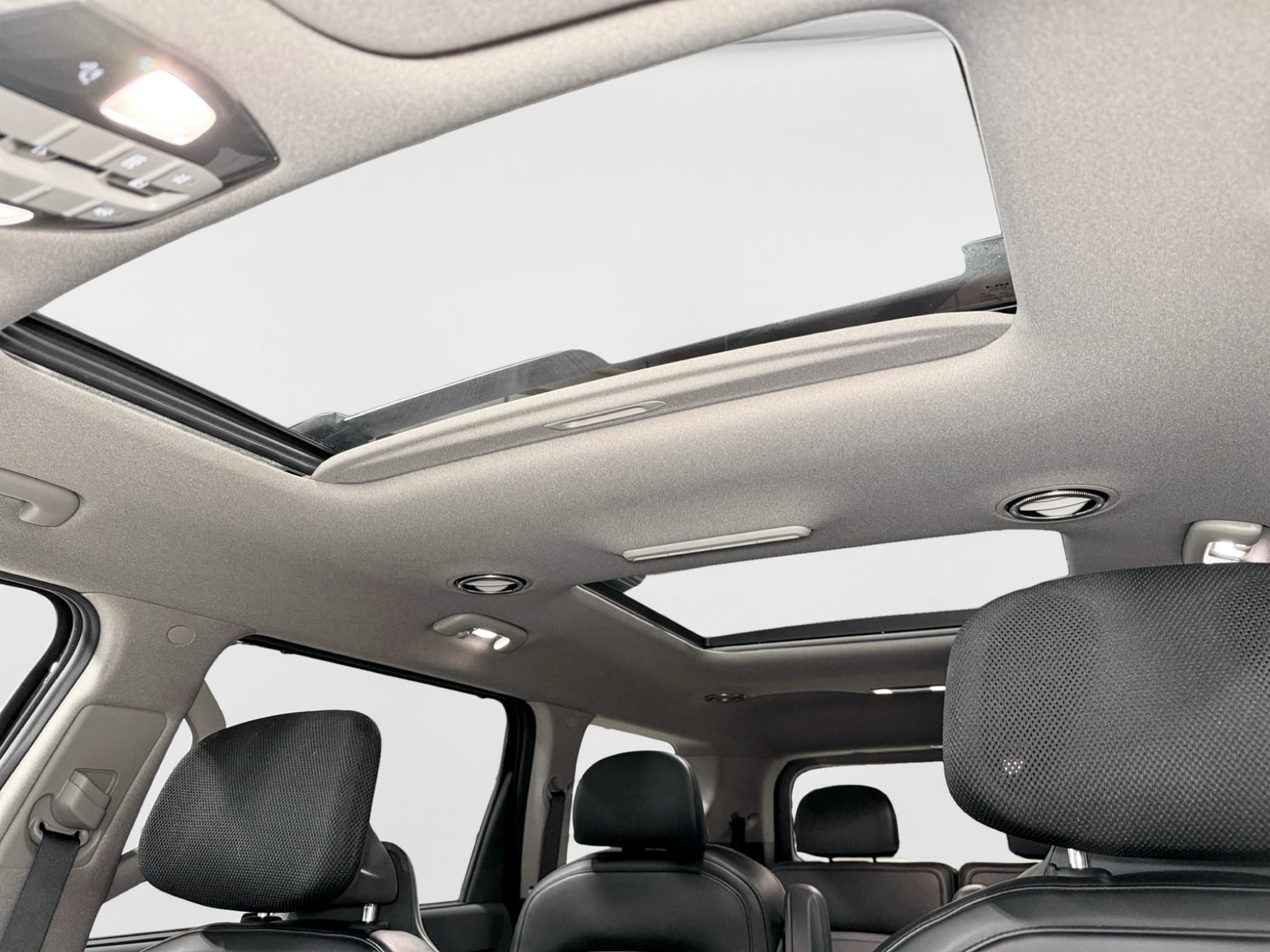 2024 Kia EV9 view 25