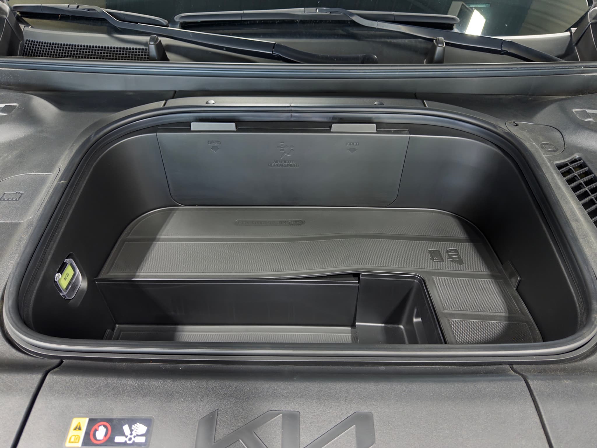 2024 Kia EV9 view 28