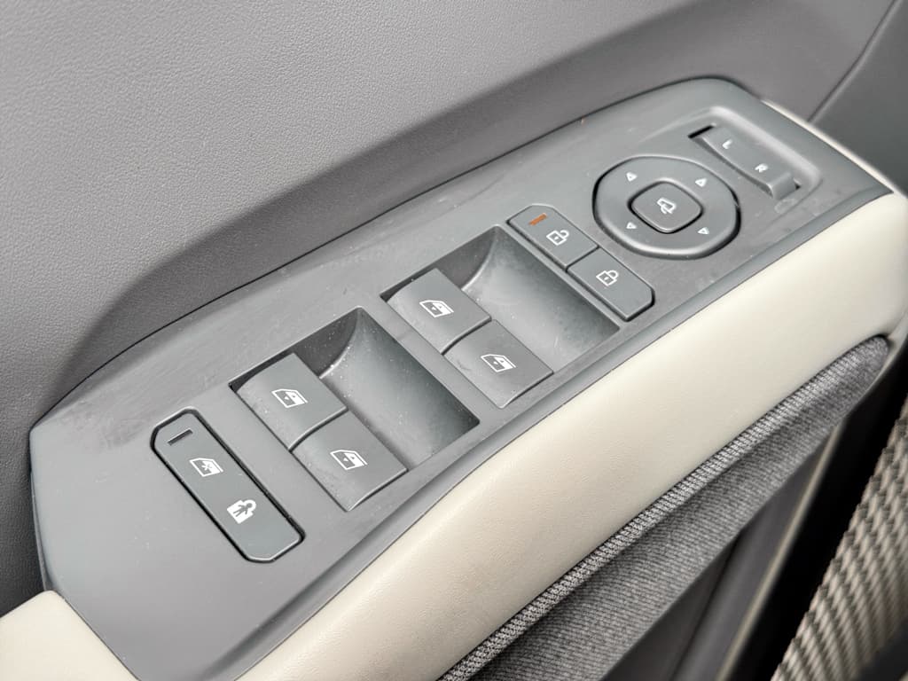 2024 Kia EV9 view 8