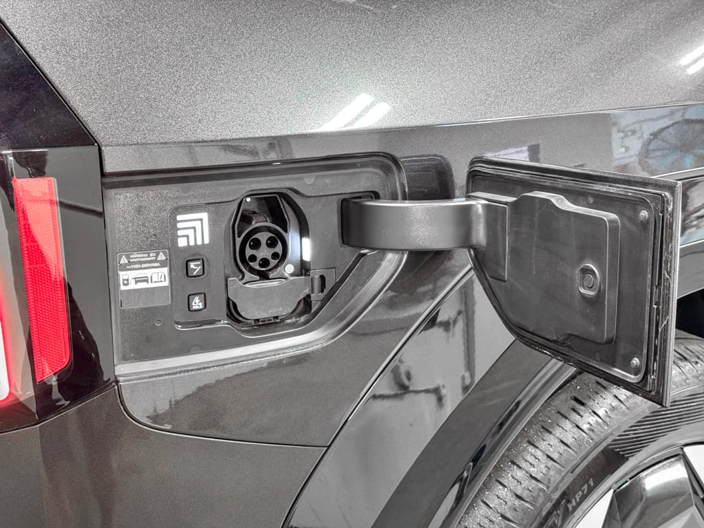 2024 Kia EV9 view 5
